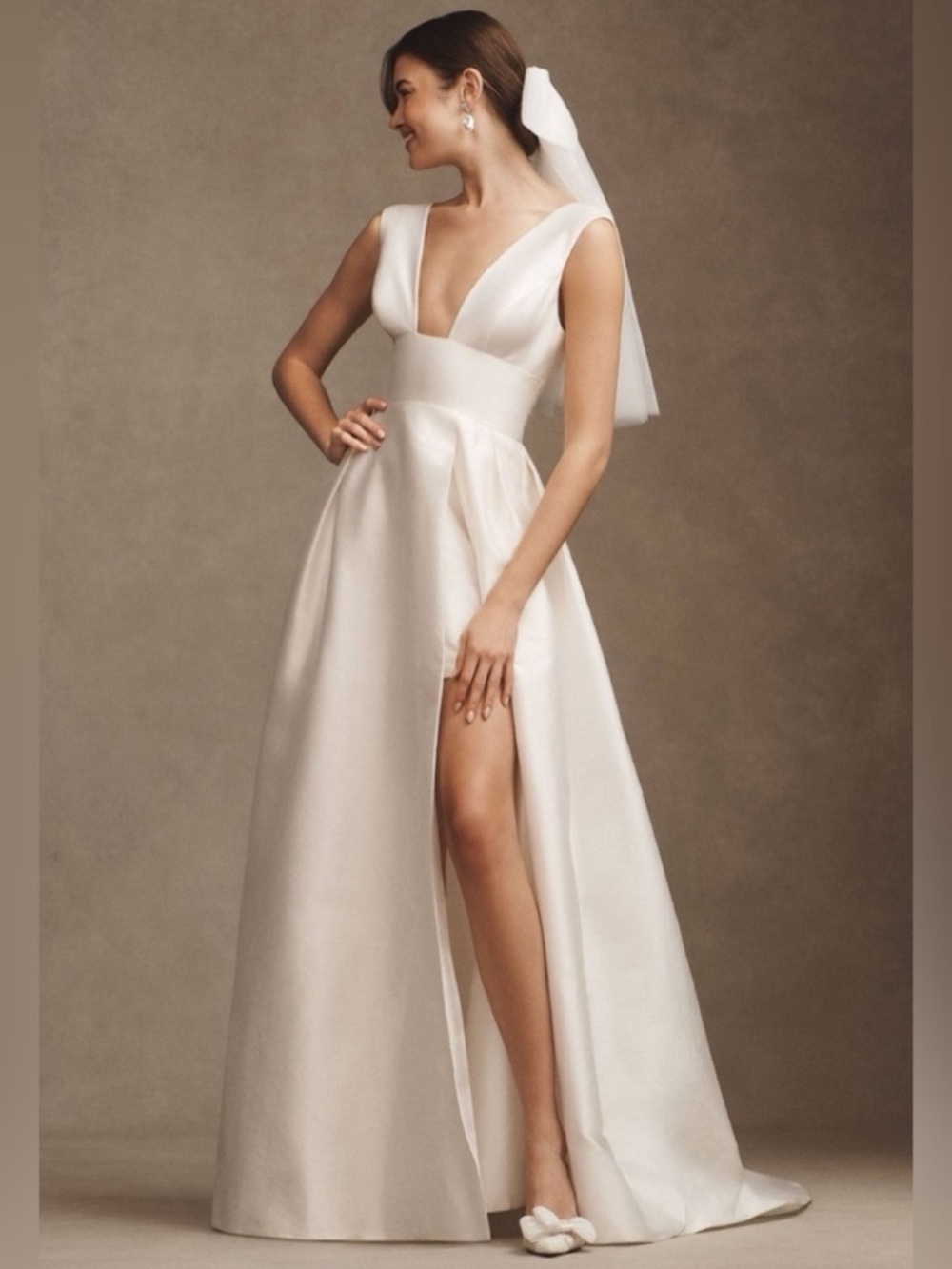Elegant White V-Neck Satin Bridal Dress - Picture 3 of 3